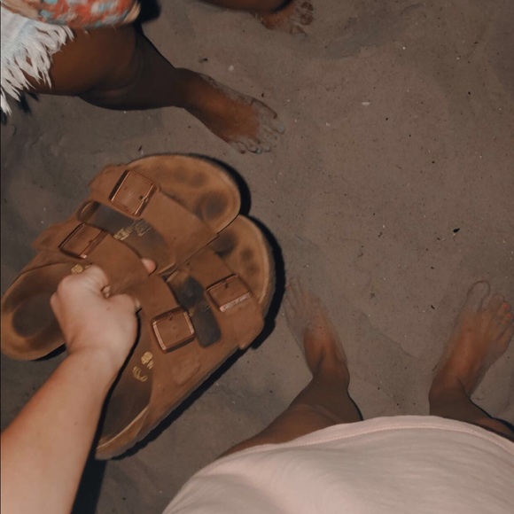 Meet your Posher, Avrie - Picture 5 of 5